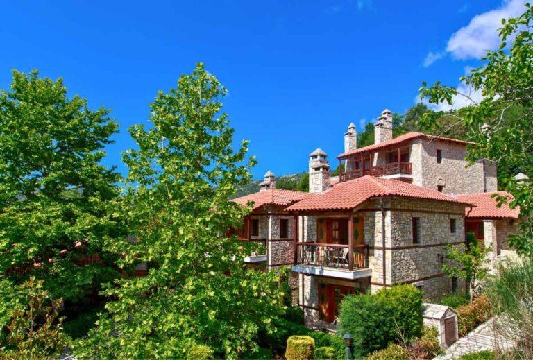 The Abeliona Retreat in the heart of the chestnut forest